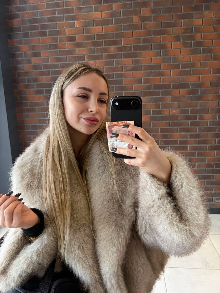 Women’s Short Faux Fur Jacket – Statement Collar