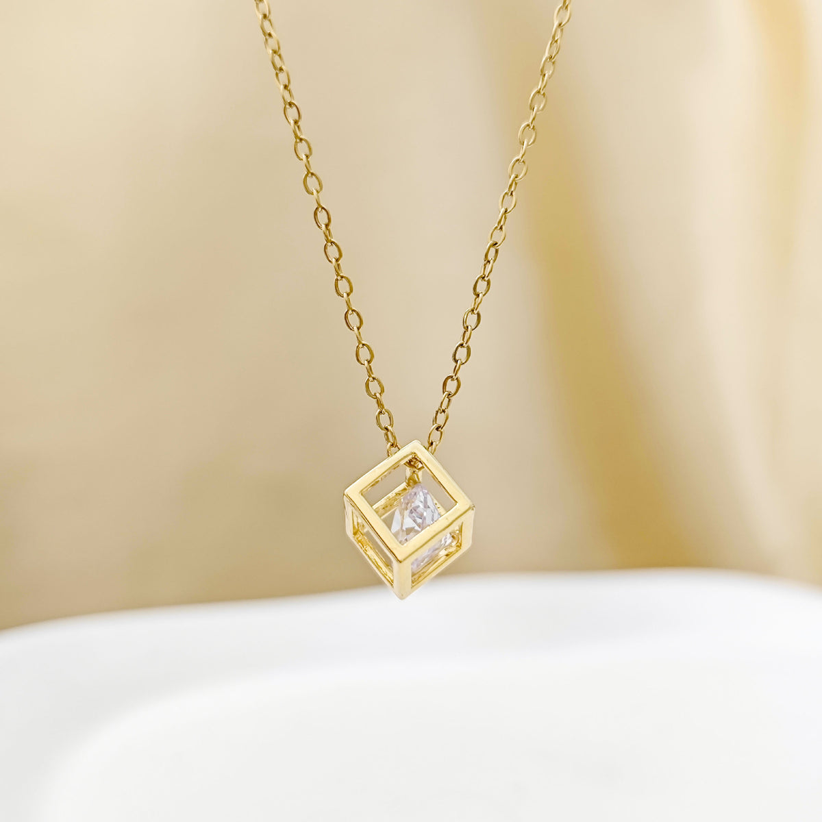 Simple Tulip Pendant Necklace