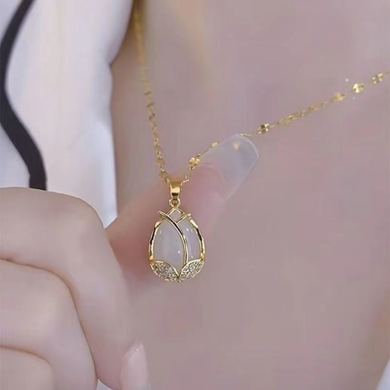 Simple Tulip Pendant Necklace