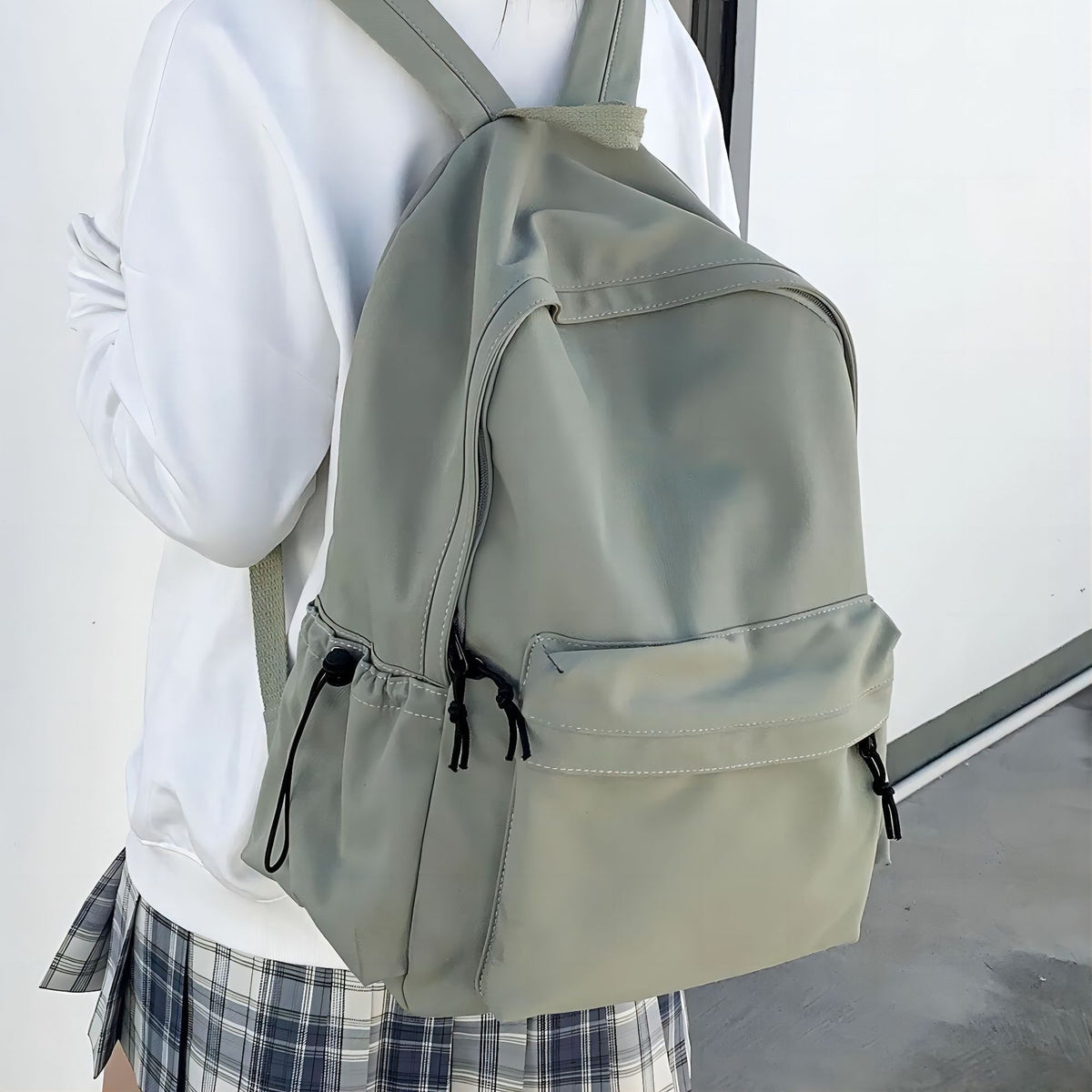 Large-capacity backpack