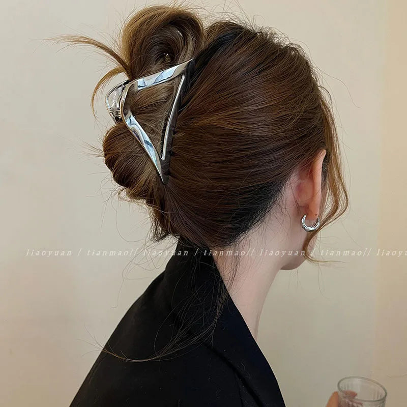 Gold S-Shaped Metal Hair Claw Clip for Women – Elegant Korean Duckbill Ponytail Clip