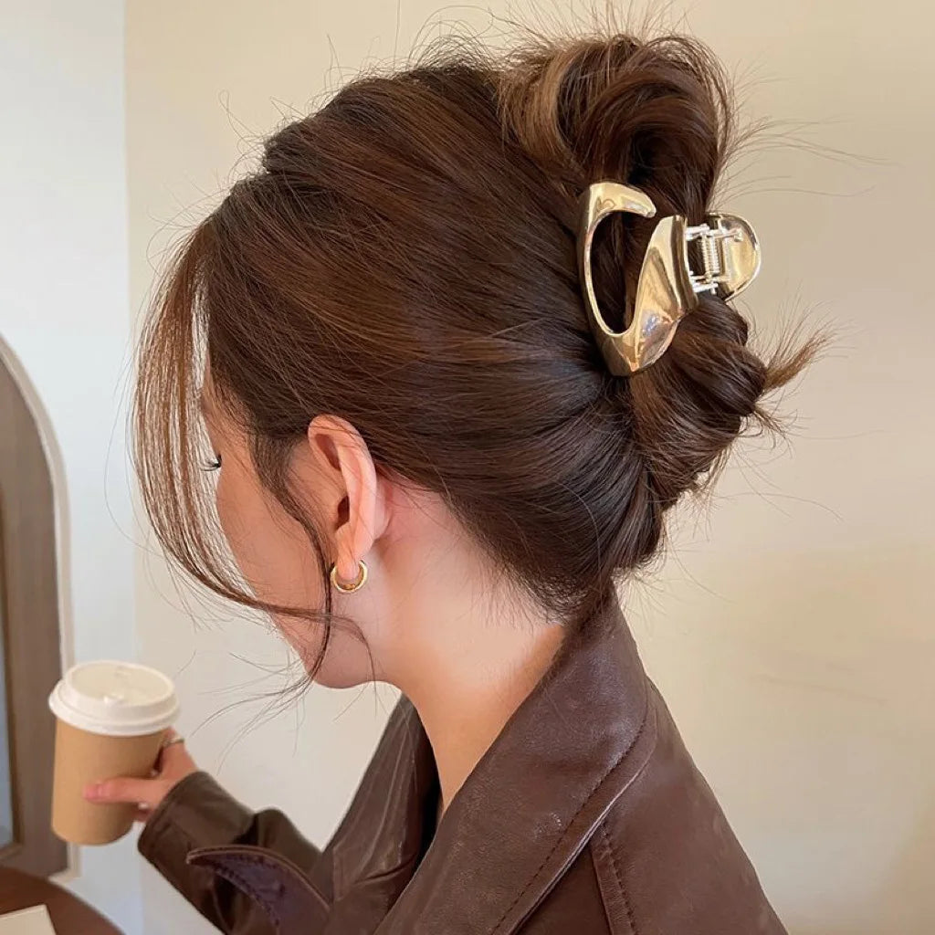 Gold S-Shaped Metal Hair Claw Clip for Women – Elegant Korean Duckbill Ponytail Clip