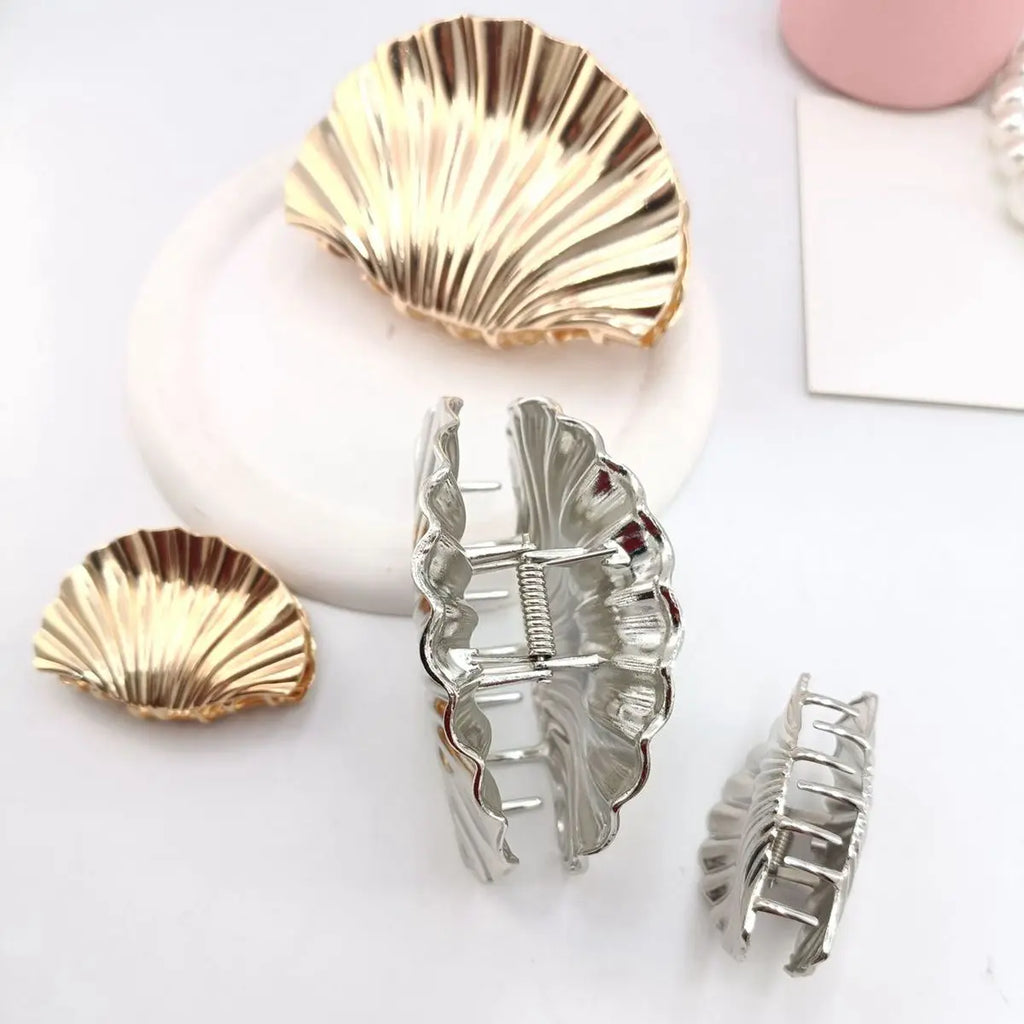 Metal Shell Shape Hair Claw Clips for Women – Irregular Texture Ponytail Hairpin (1/2 PCS)