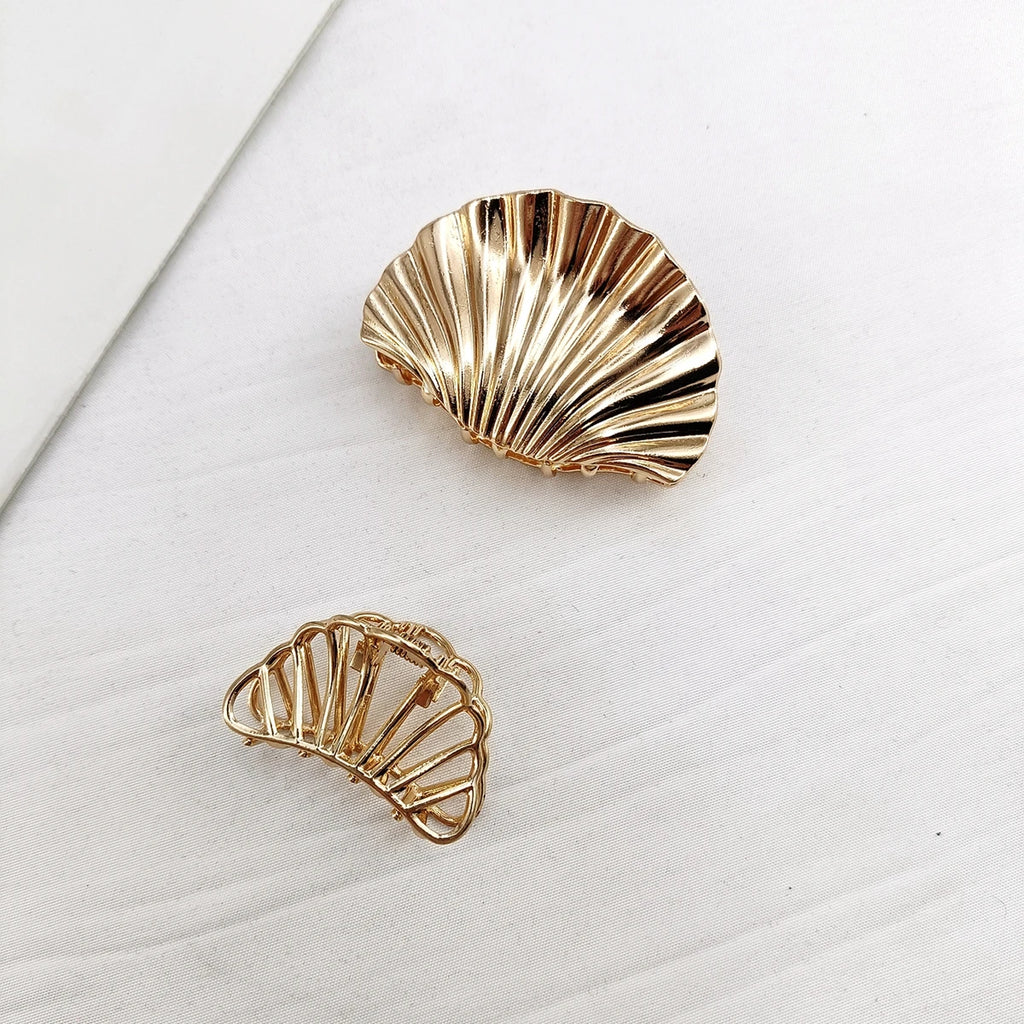 Metal Shell Shape Hair Claw Clips for Women – Irregular Texture Ponytail Hairpin (1/2 PCS)