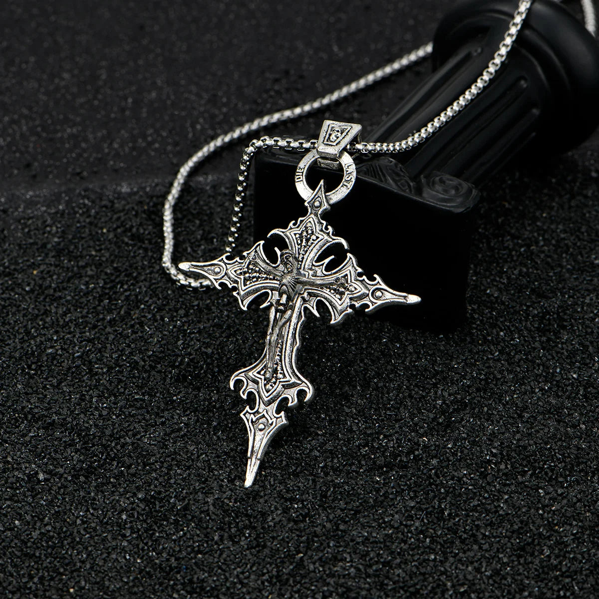 Gothic Cross Skull Pendant Necklace | Retro Halloween Zinc Alloy Chain