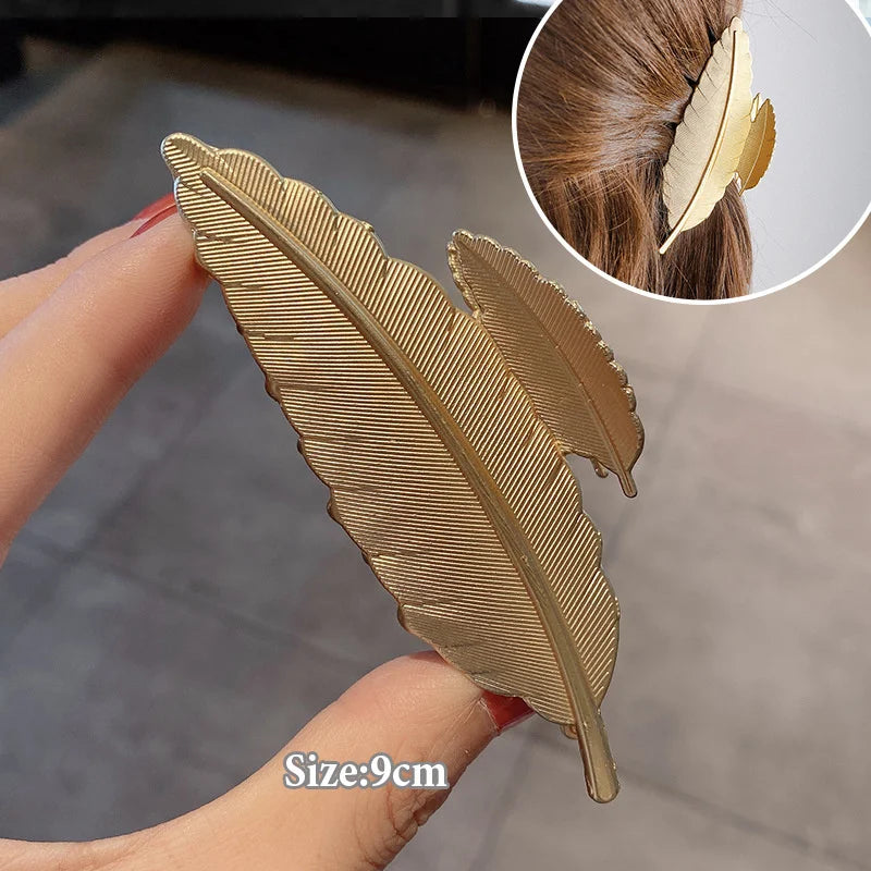 Gold S-Shaped Metal Hair Claw Clip for Women – Elegant Korean Duckbill Ponytail Clip