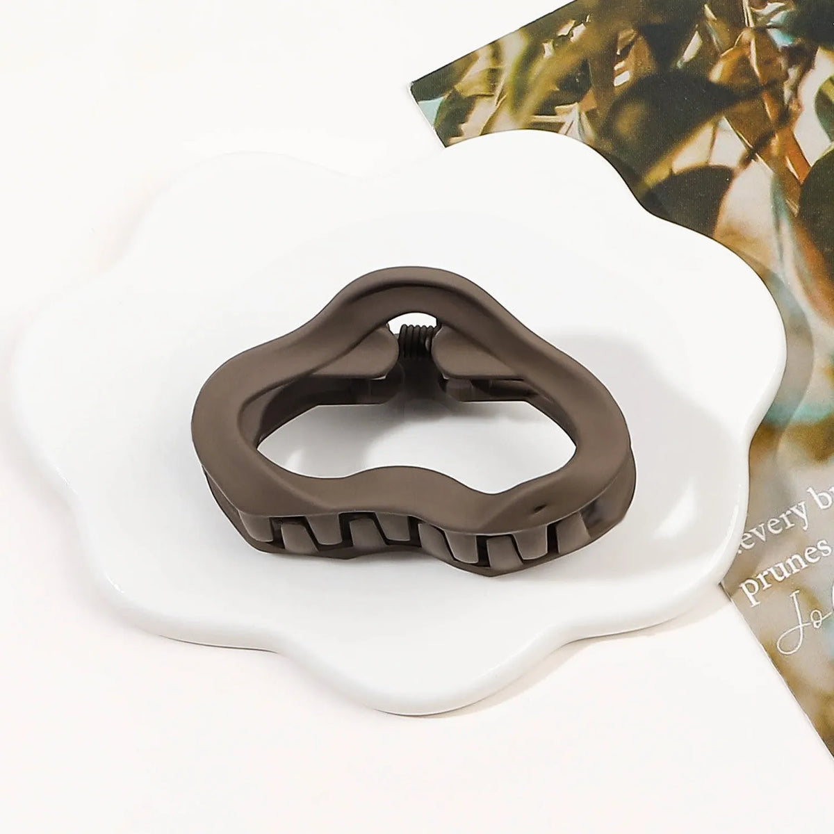 Frosted Geometry Hair Claw Clip – Women's Mini Barrette Hair Accessories
