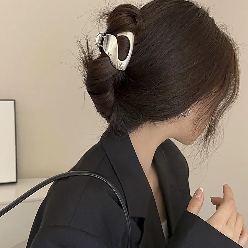 Gold S-Shaped Metal Hair Claw Clip for Women – Elegant Korean Duckbill Ponytail Clip