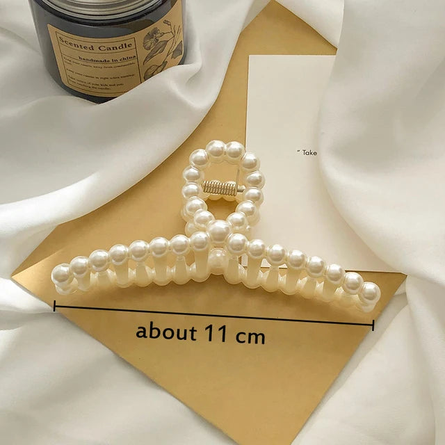 Elegant Pearl Bead Hair Claw Clip for Women – Geometric Ponytail Barrette Hair Accessory