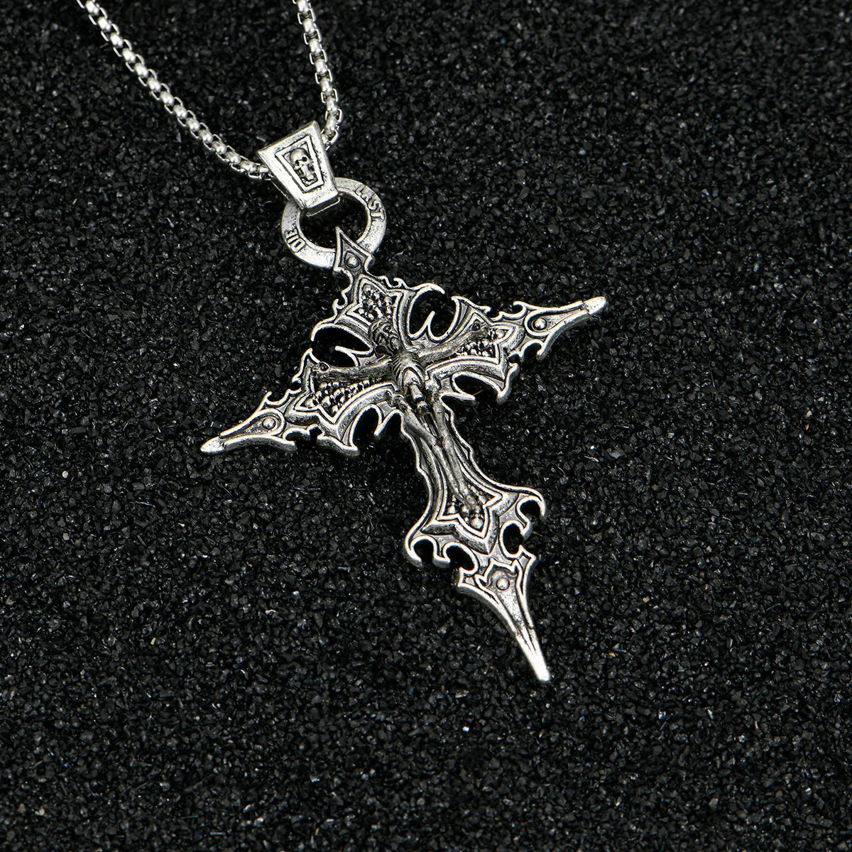 Gothic Cross Skull Pendant Necklace | Retro Halloween Zinc Alloy Chain
