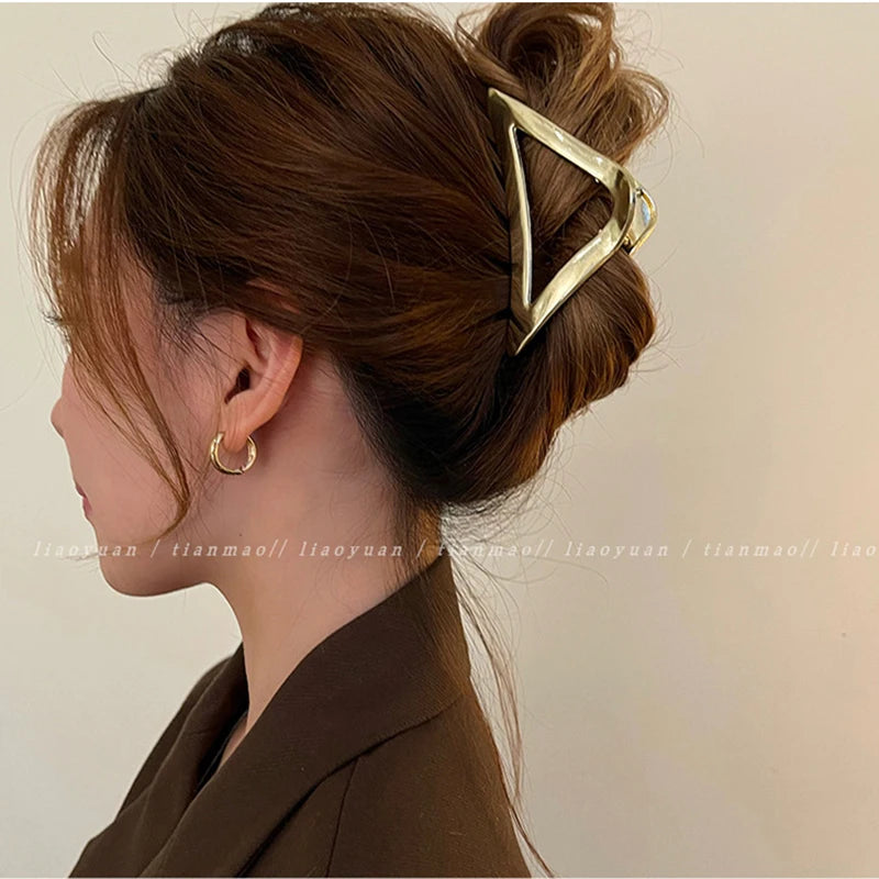 Gold S-Shaped Metal Hair Claw Clip for Women – Elegant Korean Duckbill Ponytail Clip