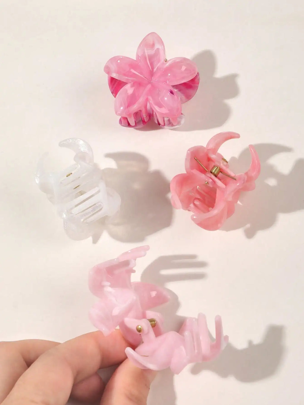 4Pcs Multicolor Flower Hair Claw Clips for Women – Nonslip Cute Plastic Barrette Set
