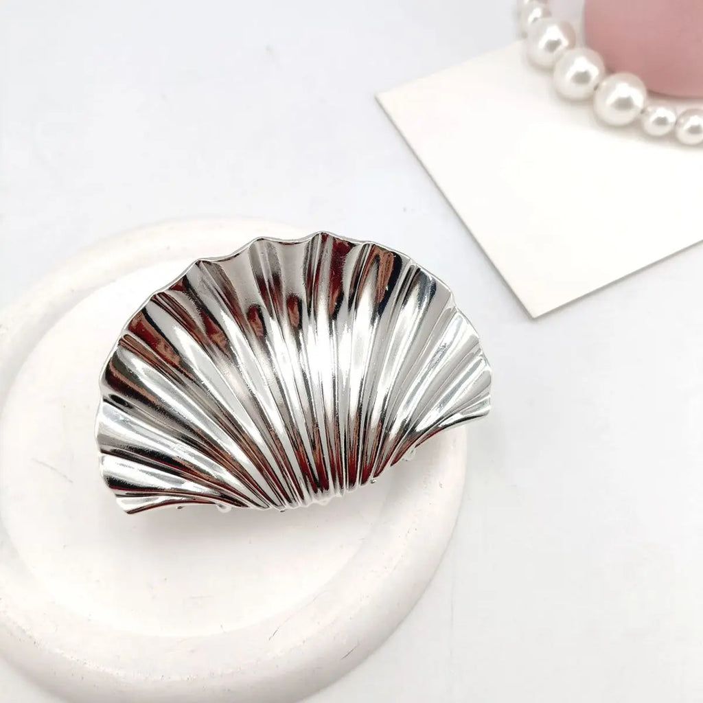 Metal Shell Shape Hair Claw Clips for Women – Irregular Texture Ponytail Hairpin (1/2 PCS)