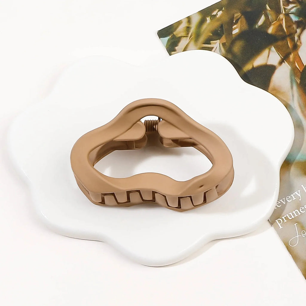 Frosted Geometry Hair Claw Clip – Women's Mini Barrette Hair Accessories