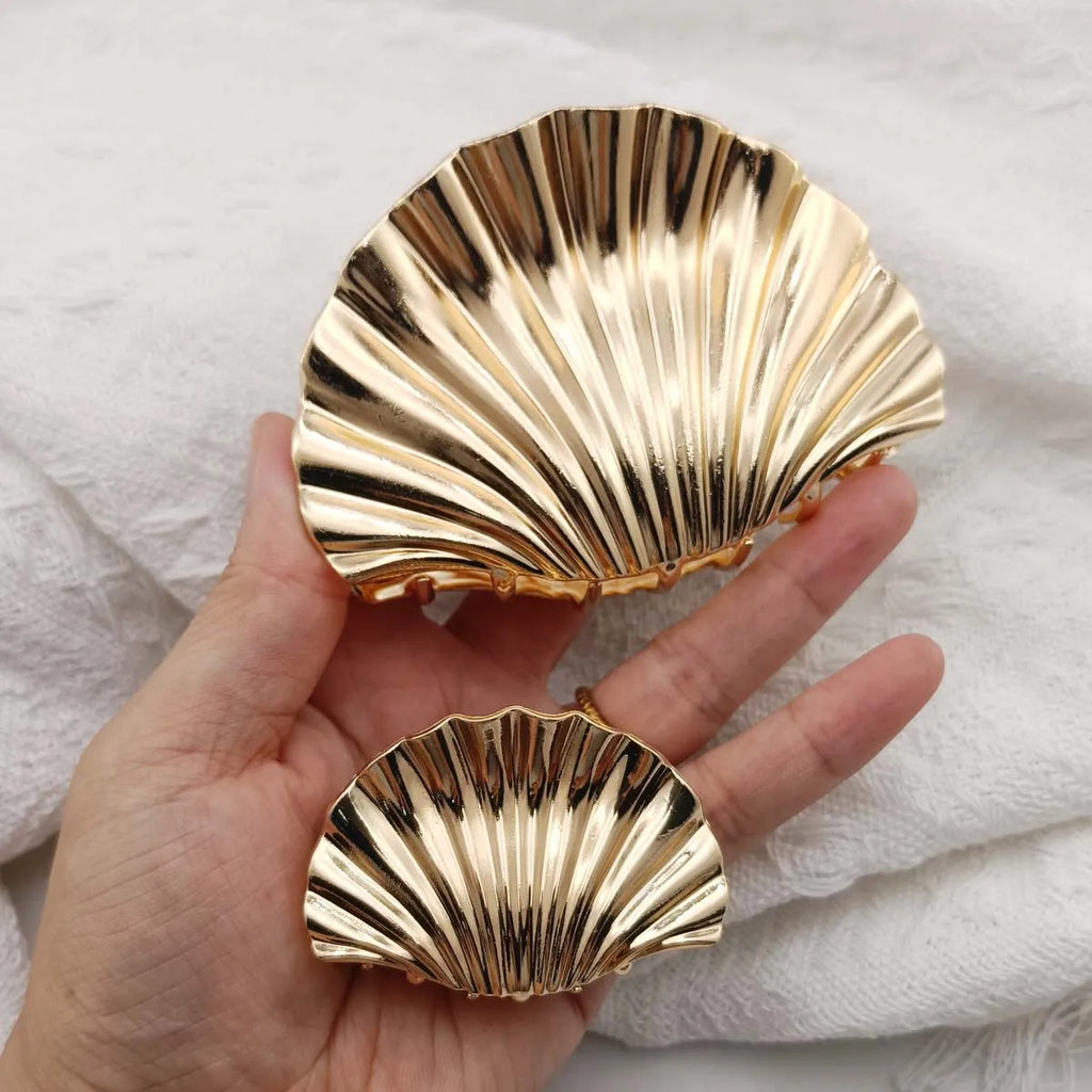 Metal Shell Shape Hair Claw Clips for Women – Irregular Texture Ponytail Hairpin (1/2 PCS)