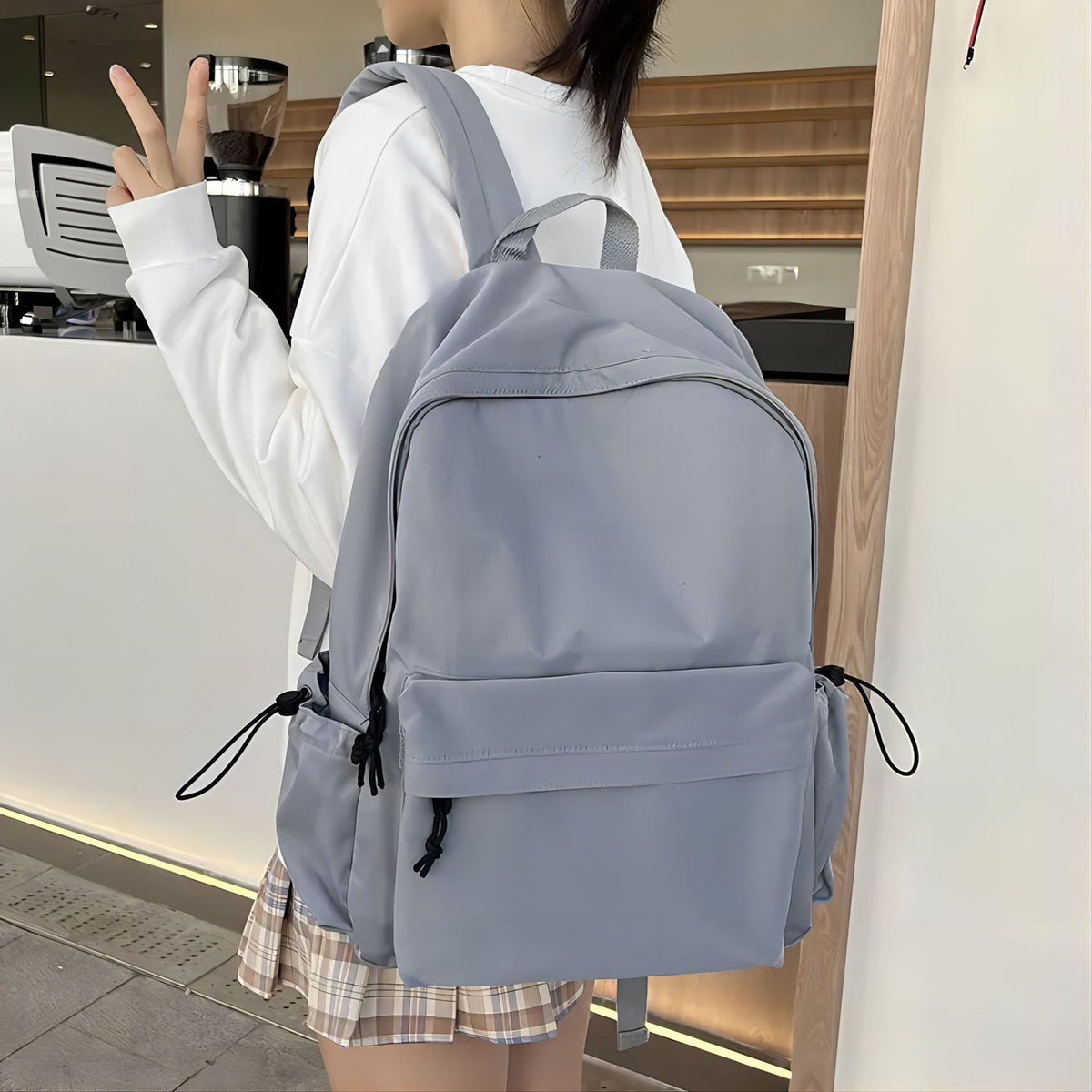 Large-capacity backpack