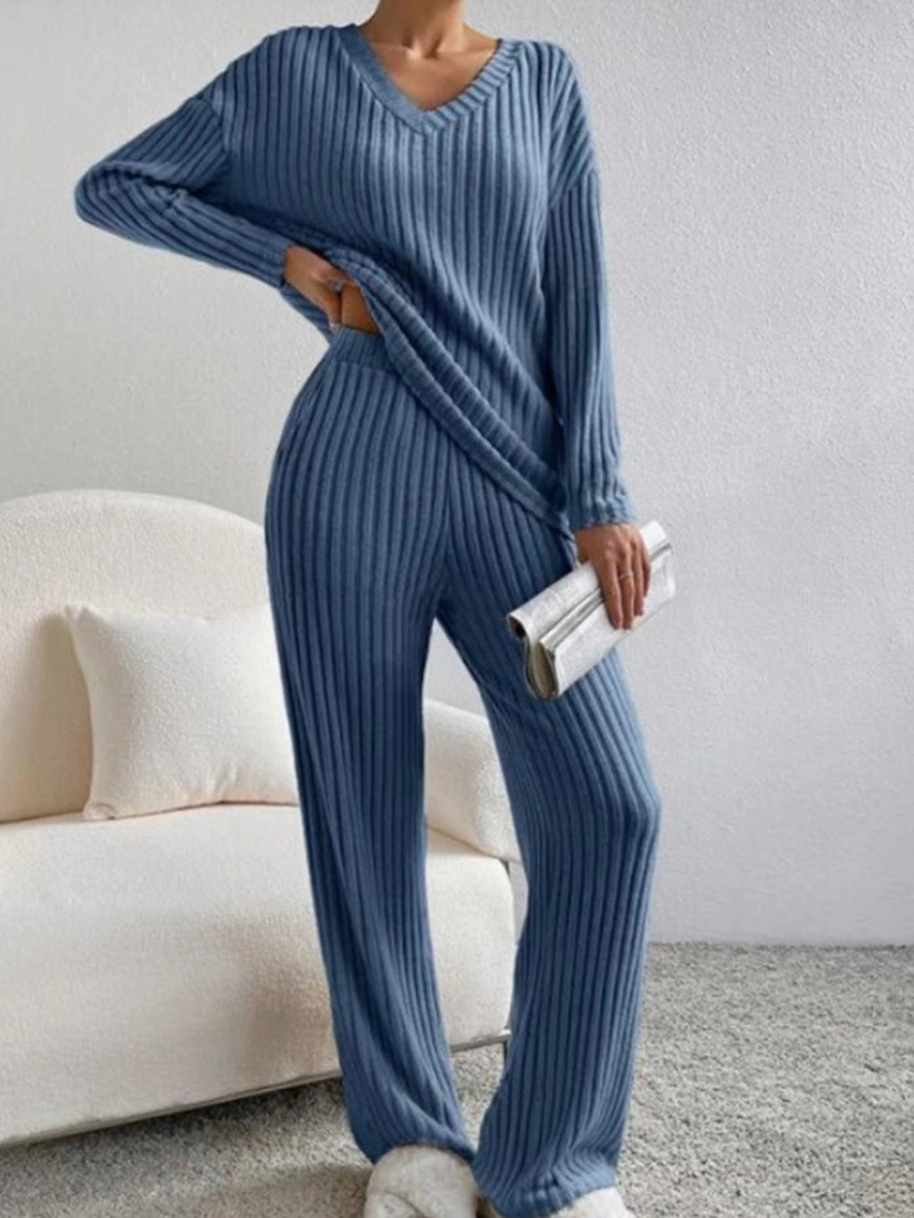 Women's Knit Two-Piece Set – V-Neck Sweater Top & Straight-Leg Pants | Korean Style